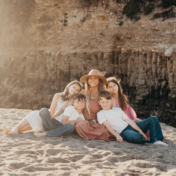 Meet your Posher, Rikki - Picture 1 of 1